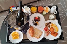 Complementary Breakfast Services