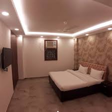 Daily & Weekly Stay Services